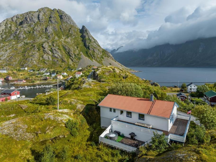 Sund  Sundet Lofoten Holiday Houseヴィラ エクステリア 写真