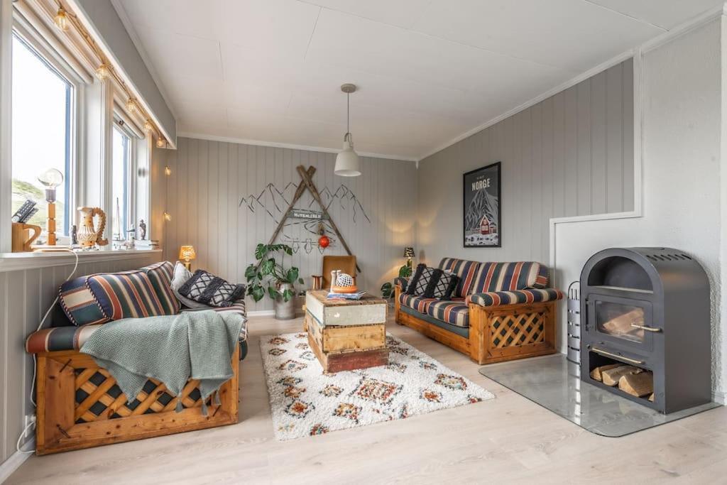 Sund  Sundet Lofoten Holiday Houseヴィラ エクステリア 写真