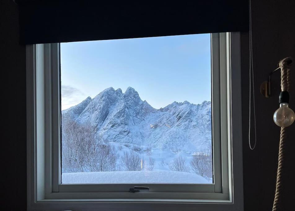 Sund  Sundet Lofoten Holiday Houseヴィラ エクステリア 写真