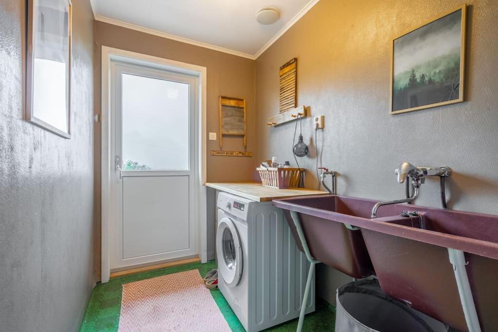 Sund  Sundet Lofoten Holiday Houseヴィラ エクステリア 写真